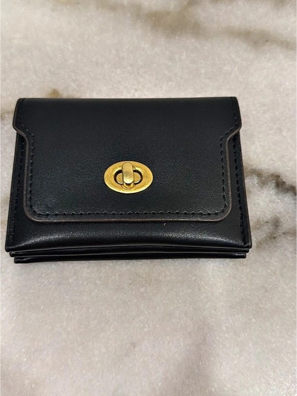 Turnlock Card Case Black Wallet